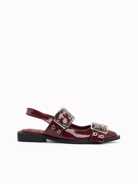 Wendel  Flat Sandals